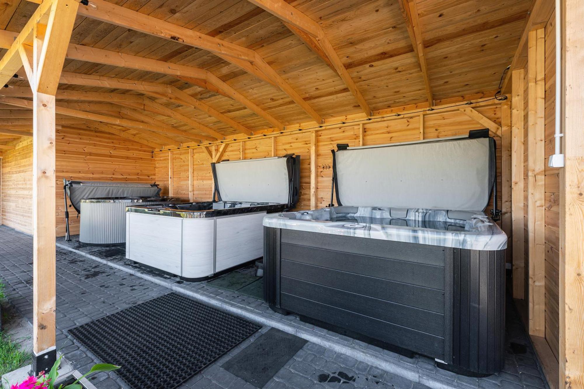 Domki I Pokoje Angelo Z Sauna I Jacuzzi- Карвиа Екстериор снимка